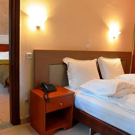 Galaxy فندق Krepeni