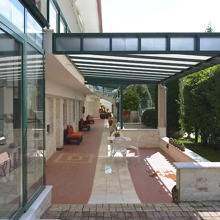Hotel Galaxy
